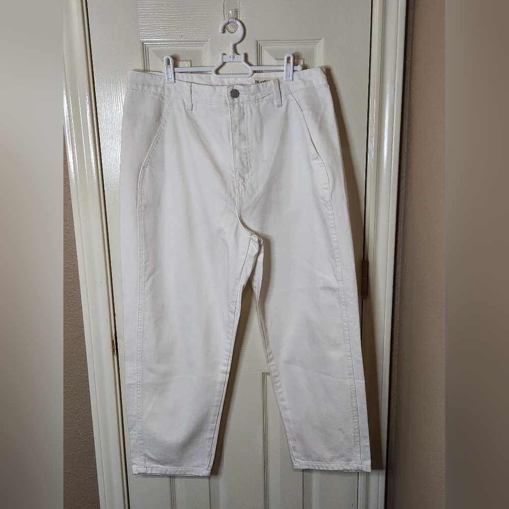 Blank NYC Women's 'Head In The Clouds' Bow Leg White Trouser Pants.NWT. Size 32